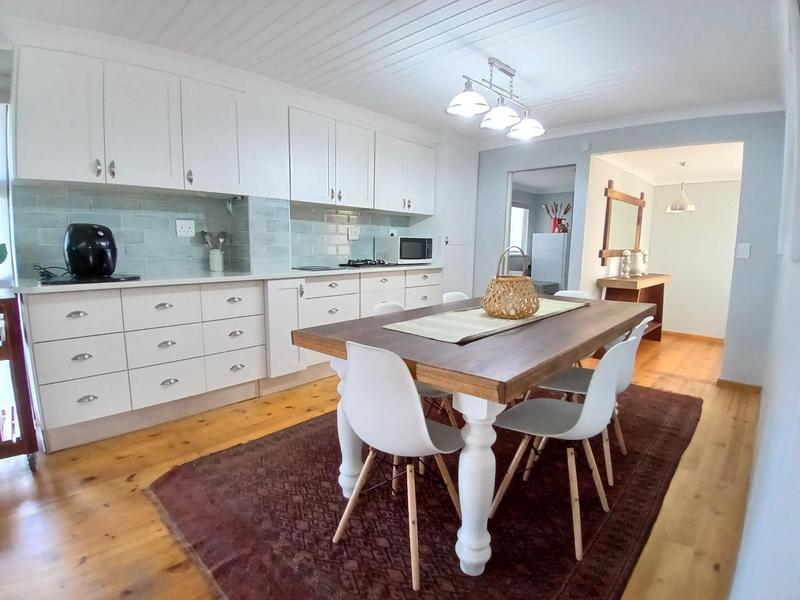 4 Bedroom Property for Sale in Stilbaai Wes Western Cape
